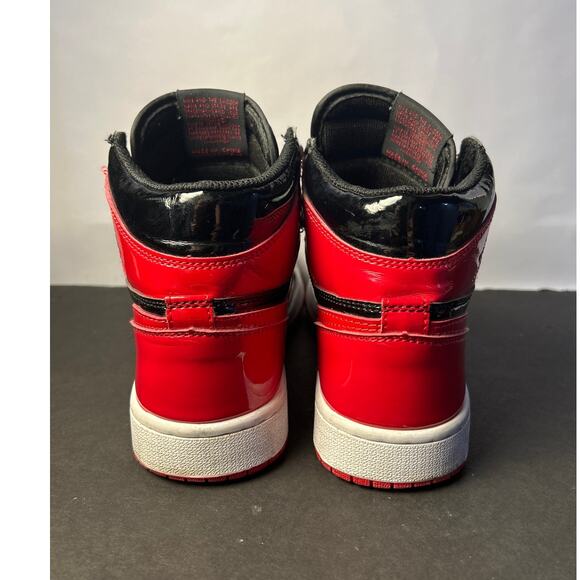 Mens Nike Air Jordan 1 Retro High OG \'Patent Bred\' Size 7 main image 4